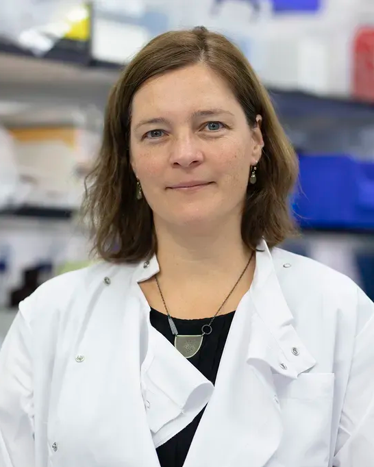 Dr Esther Sammler